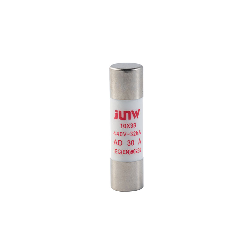 JUNW ND AD Fusible cylindrique en céramique 10*38
