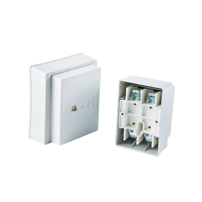 Boîte de connexion JUNW 4X 2P/4P 10*38 14*51